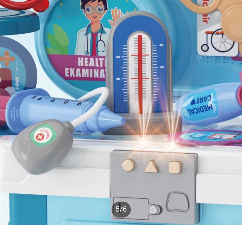 Interest Medical Equipment Set Play House