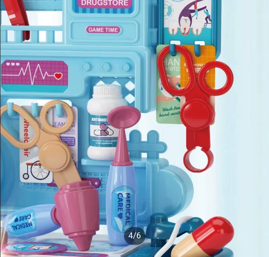 Interest Medical Equipment Set Play House