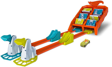 Hot Wheels Crash & Score Flip Out Set, Multicolor (1 piece)