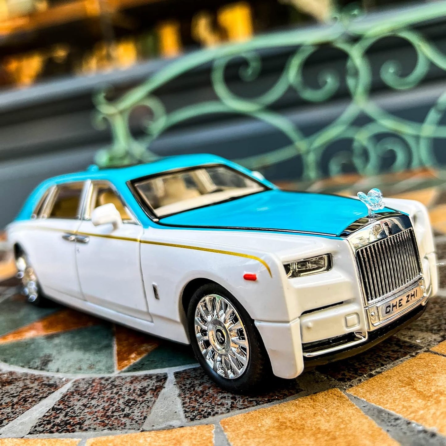 XLG Die Cast Car | Scale 18